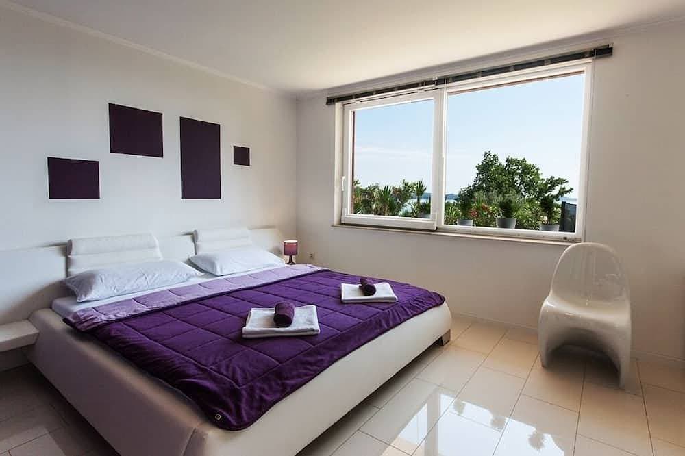 Foto 3 von 30: Villa Enjoy - Luxushaus mit privatem Strand und Pool