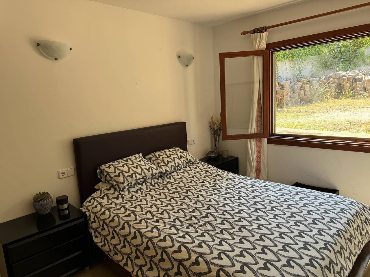 Foto 10 von 35: Ferienhaus 'Villa Port Des Canonge' mit Bergblick, WLAN und Klimaanlage