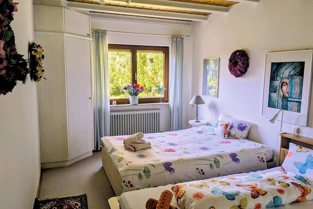 Foto 2 von 30: Gemütliches Haus mit großem, eingezäunten Garten 20 Min. vom Bodensee entfernt