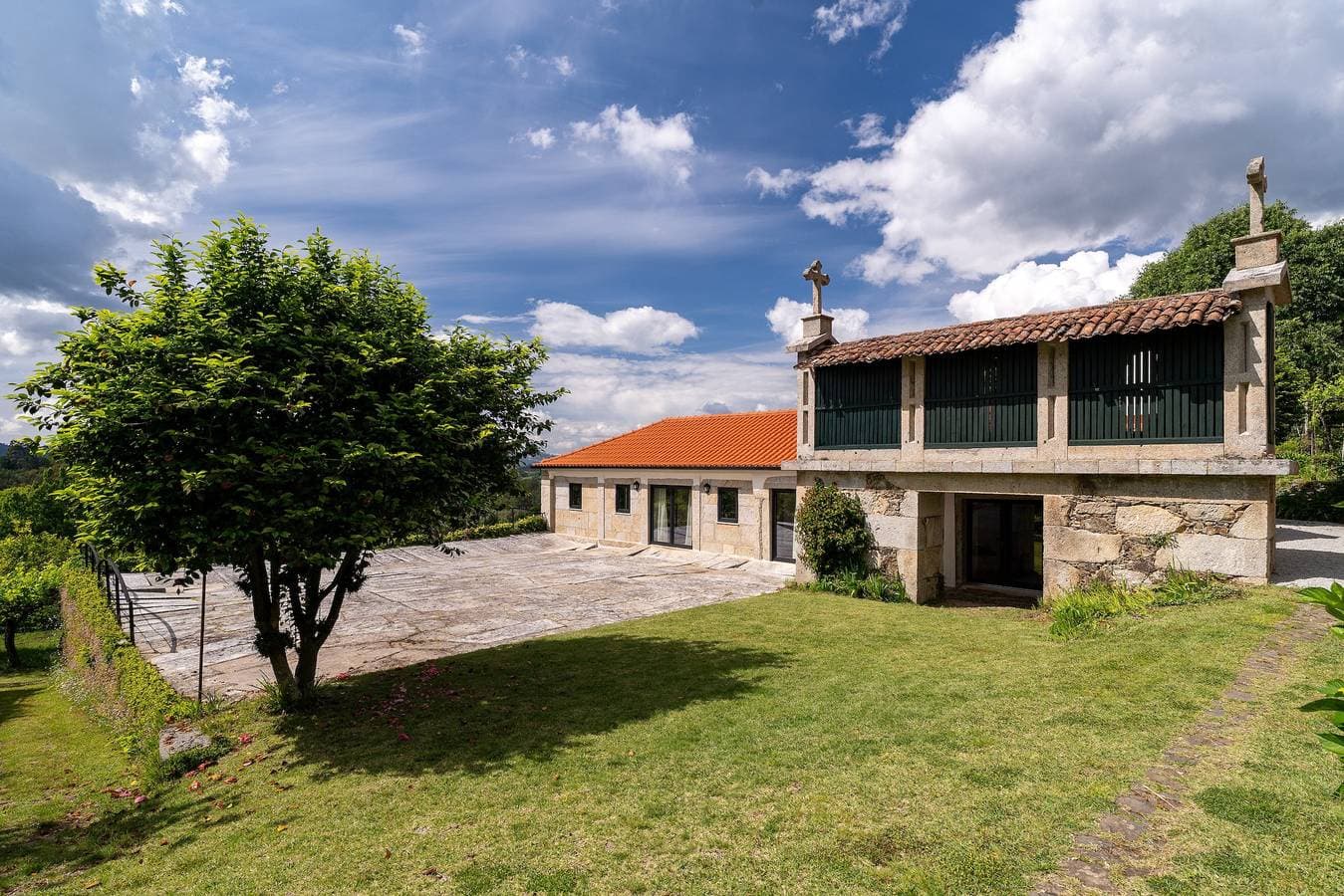 Foto 3 von 25: Ferienhaus 'Eira Country House' mit Bergblick und Pool