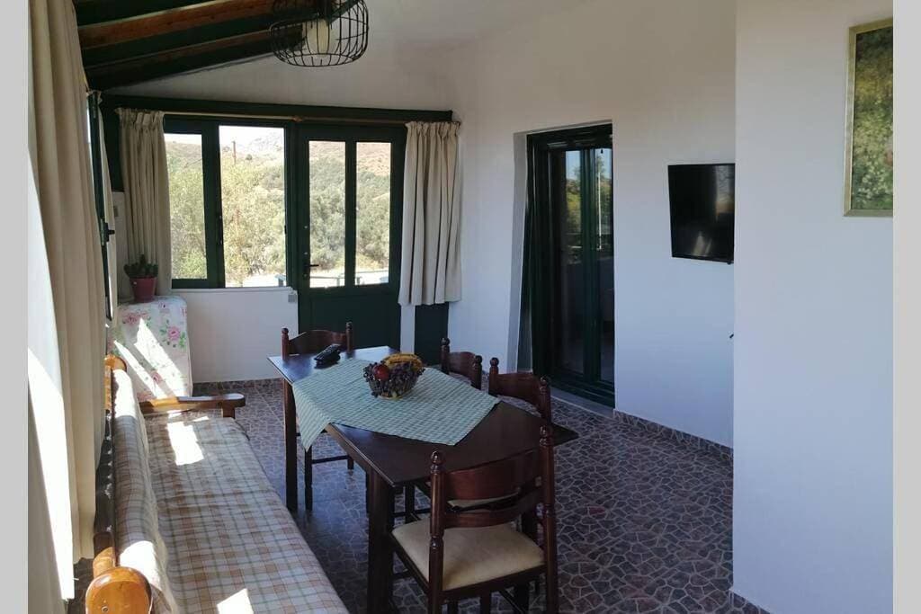 Foto 7 von 24: Three-Bedroom House