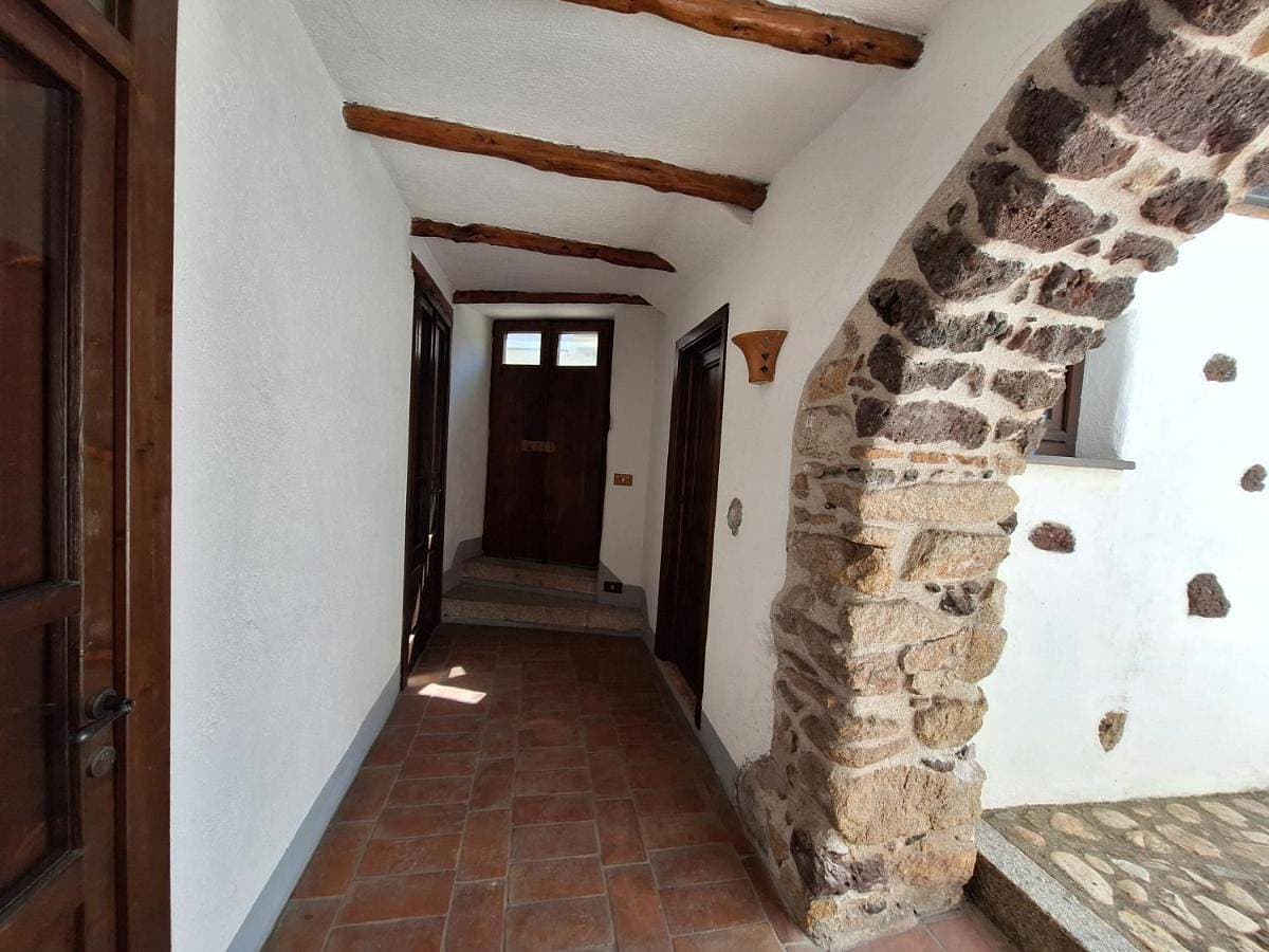 Foto 4 von 31: Two-Bedroom House