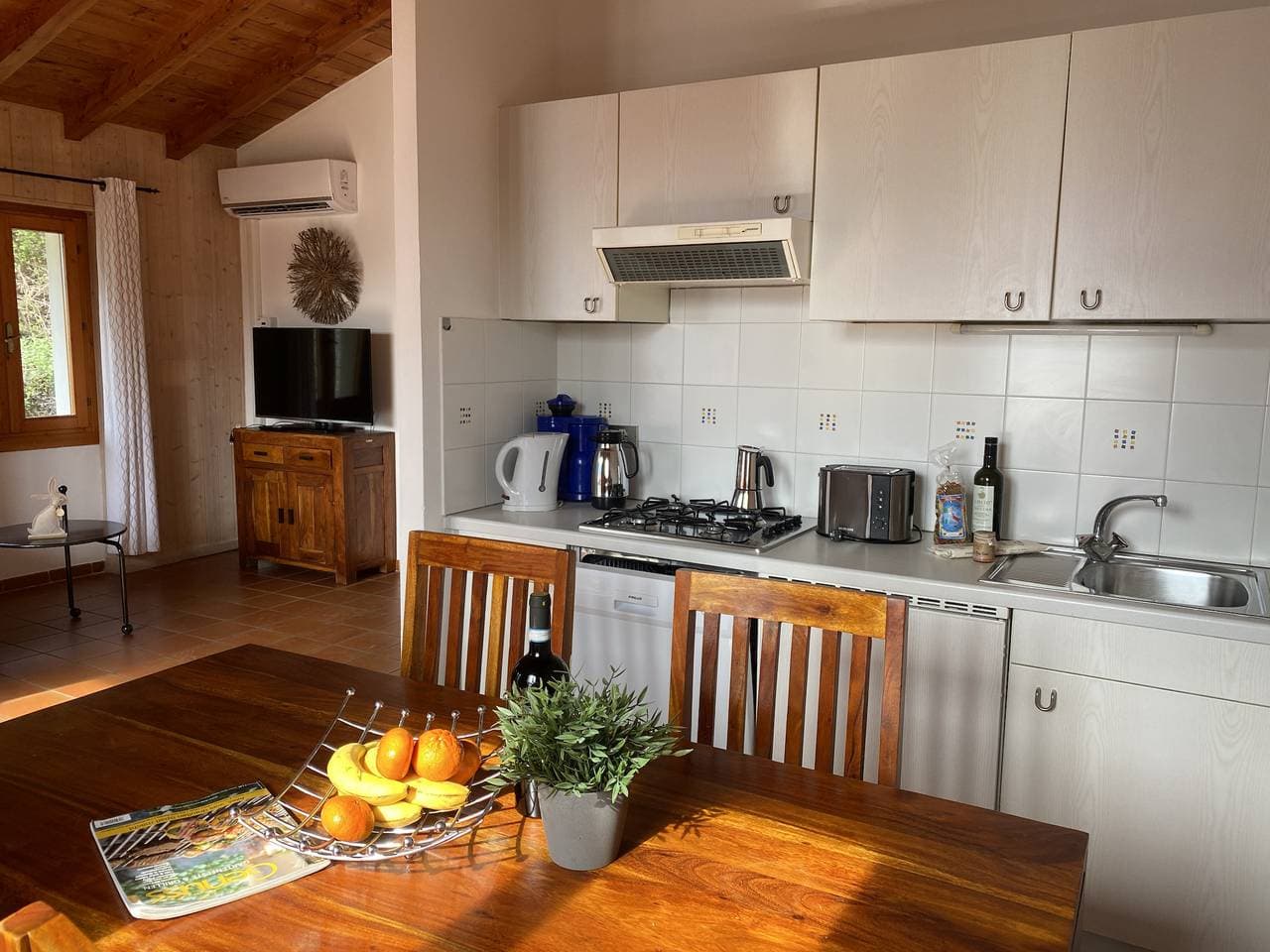 Foto 3 von 23: Ferienwohnung für 4 Personen mit Seeblick
