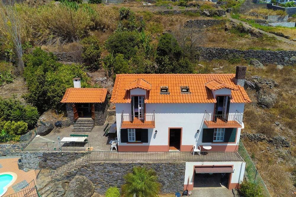 Foto 10 von 30: Luxus-Villa am Meer mit privatem Pool, Terrasse und Meerblick