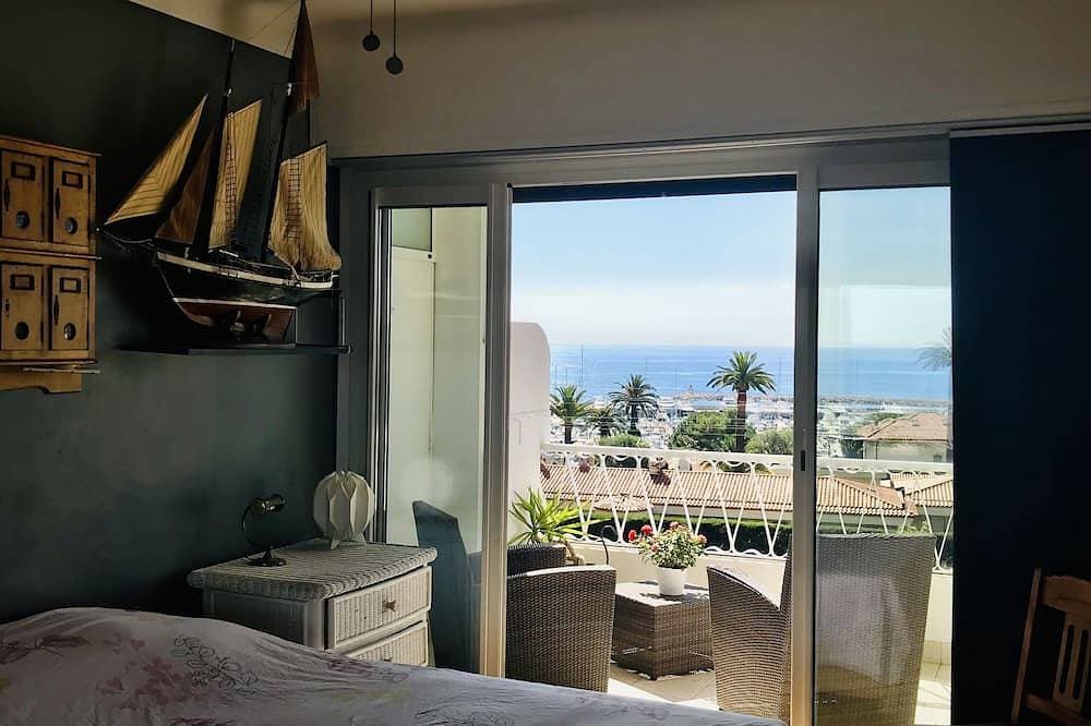 Foto 2 von 10: Bright apartment with sea view