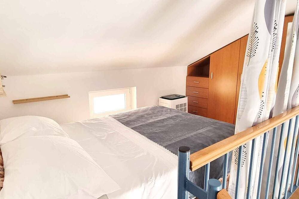 Foto 2 von 25: Studio mit Balkon und Meerblick