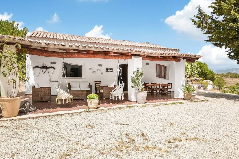 Amazing home in Orgosolo 1