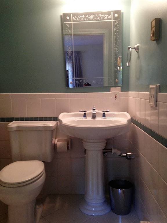 Foto 7 von 11: Das komplett renovierte Wohnung weniger als 3 Meilen vom Skilift