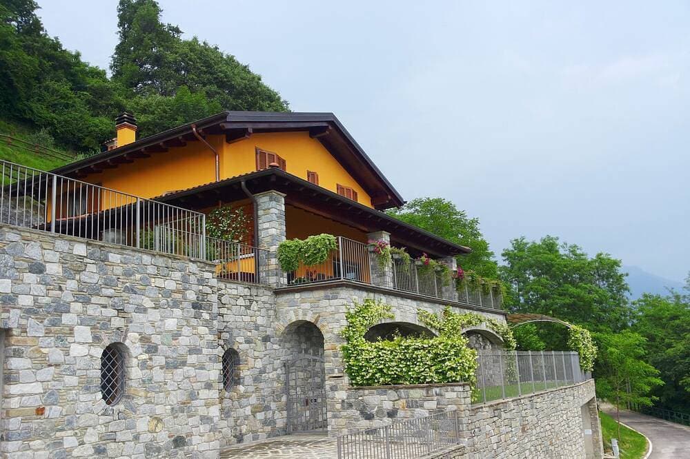 Foto 10 von 30: Villa für erholsame Ferien mit herrlichem Blick auf den Comer See
