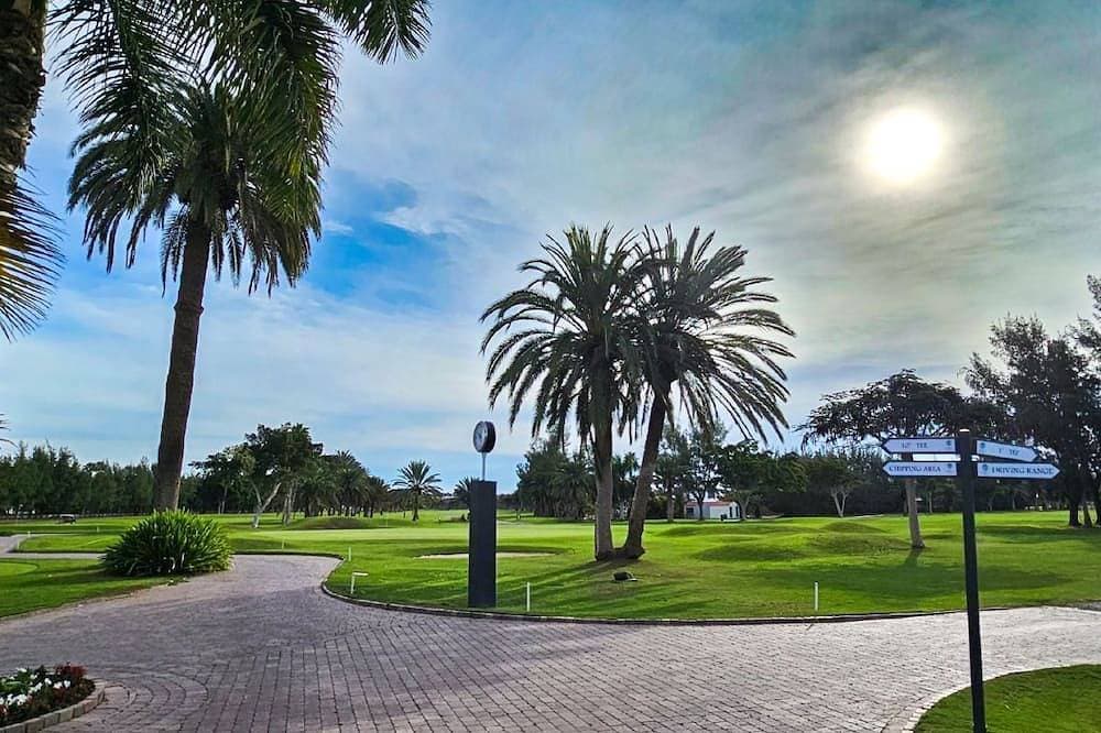 Foto 6 von 14: Private bungalow in Maspalomas, with a pool, patio, and just 5 minutes from the beach. Ideal for Couples