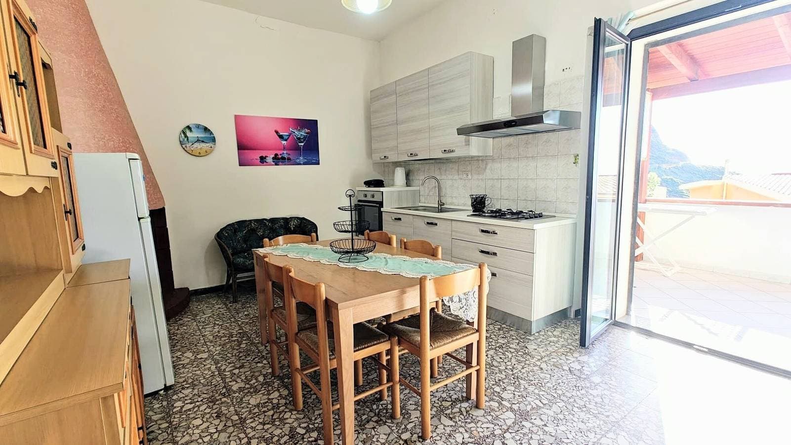 Foto 2 von 31: Ferienhaus „Casa Margherita“ mit großer Terrasse, Klimaanlage und WLAN