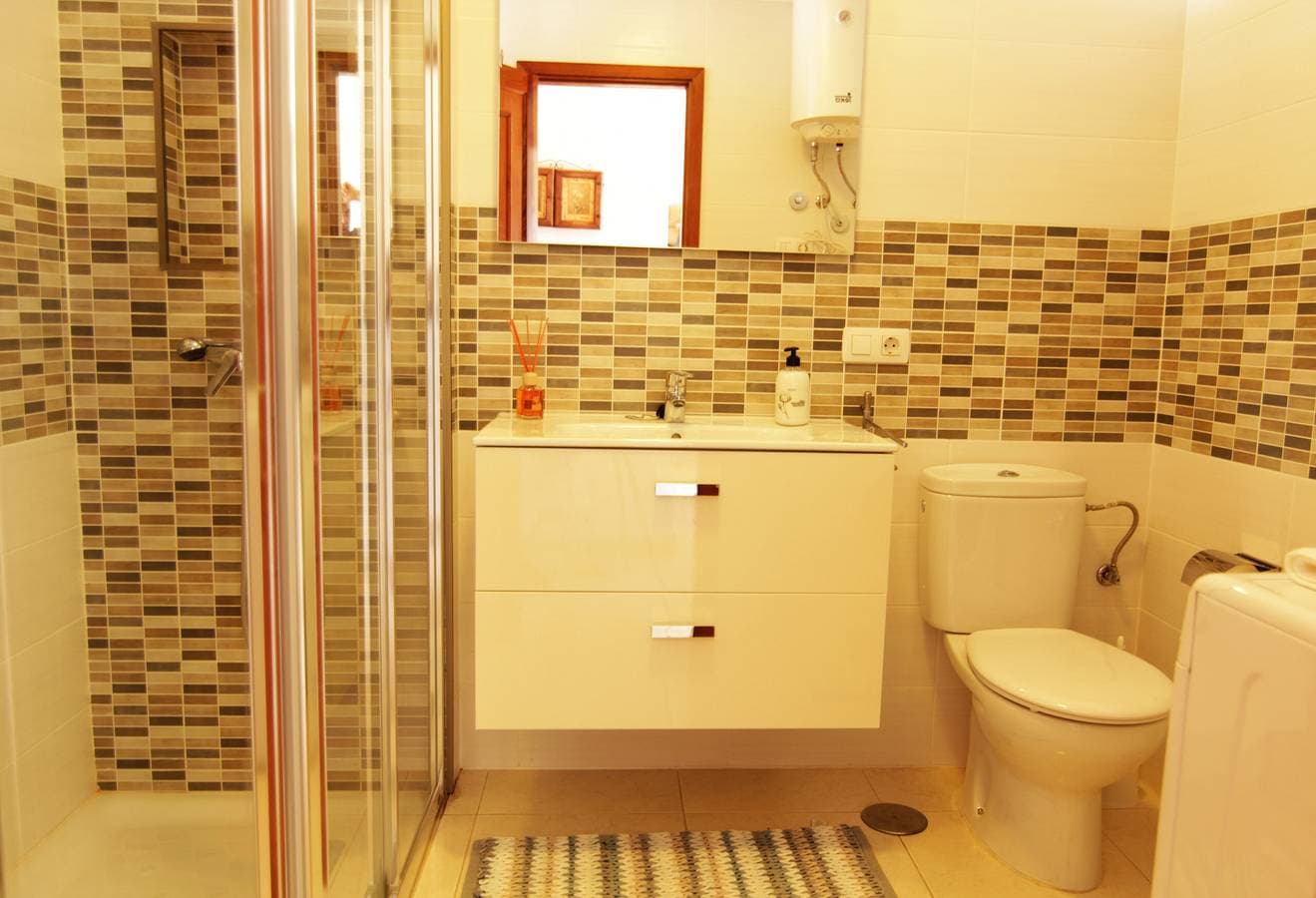 Foto 7 von 8: Ferienwohnung für 3 Personen mit Terrasse