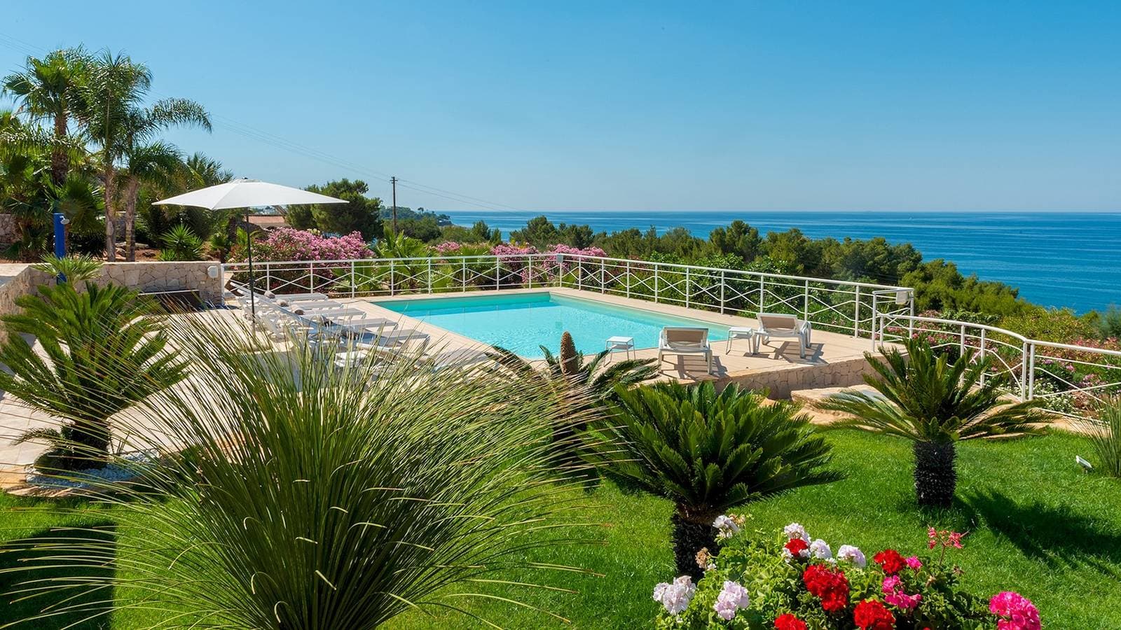 Foto 12 von 46: Ferienhaus für 10 Personen mit Garten