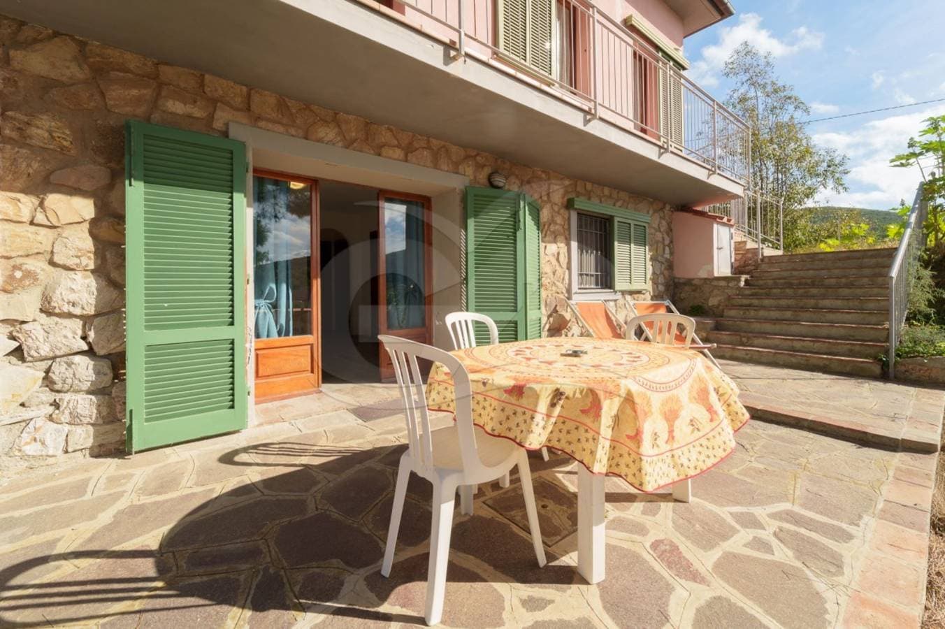Foto 9 von 28: Ferienwohnung für 4 Personen mit Terrasse
