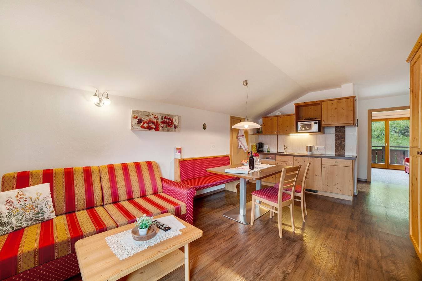Foto 8 von 24: Ferienwohnung 'Oberötzbauer Edelweiss' mit Bergblick, Gemeinschaftsgarten und WLAN