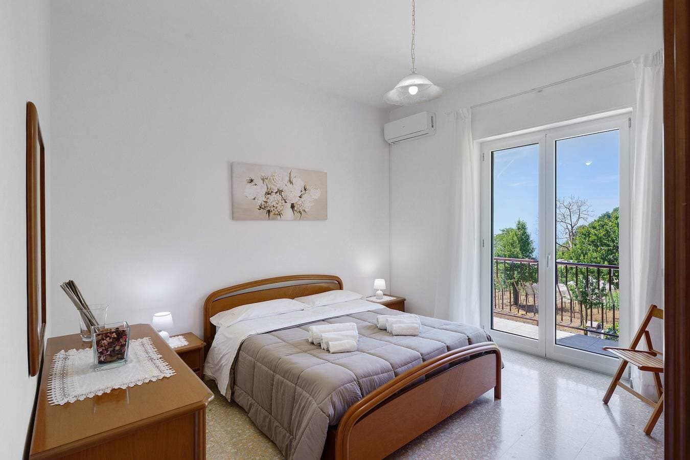 Foto 8 von 21: Ferienwohnung 'Familiare A Due Passi Dal Sentiero Degli Dei' mit Meerblick, Wi-Fi und Klimaanlage