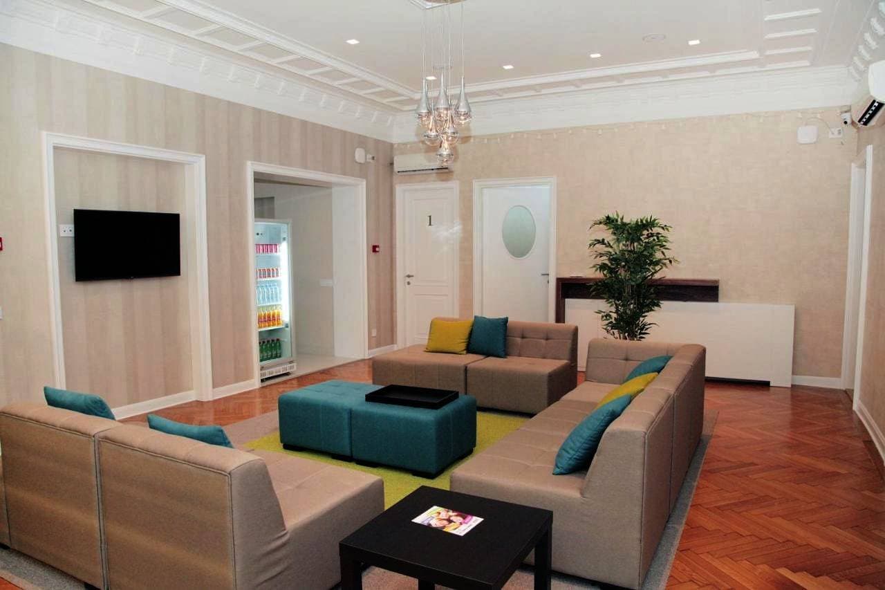 Hostel Karavan Inn 1