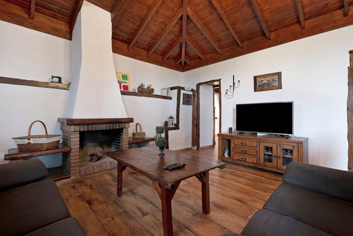 Foto 6 von 30: Ferienhaus "Casas Rurales Los Guinderos" mit Bergblick