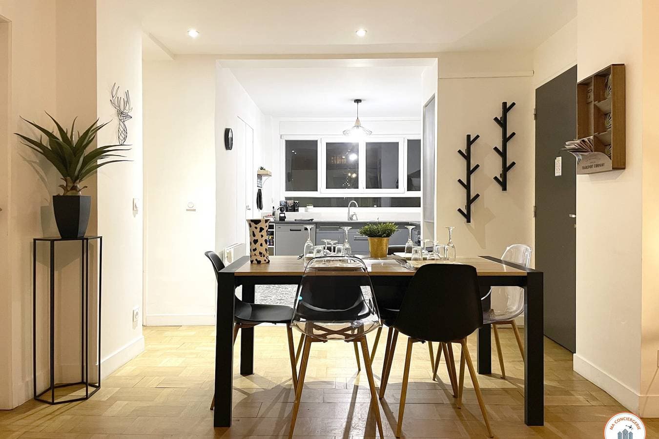 Foto 9 von 28: Ferienwohnung für 4 Personen mit Terrasse