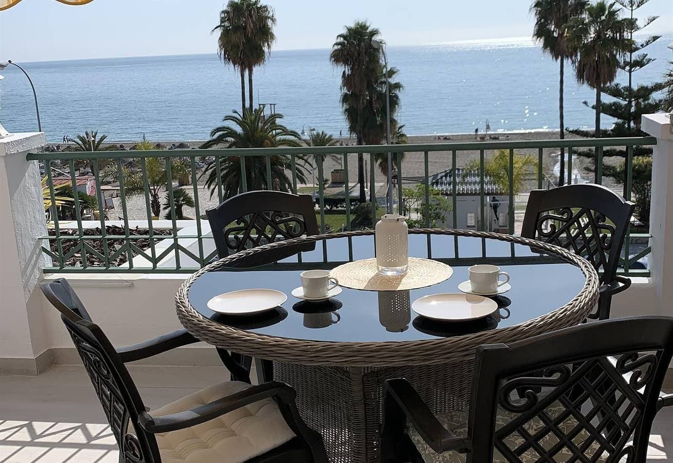 Lovely Apartment at the Beach 1