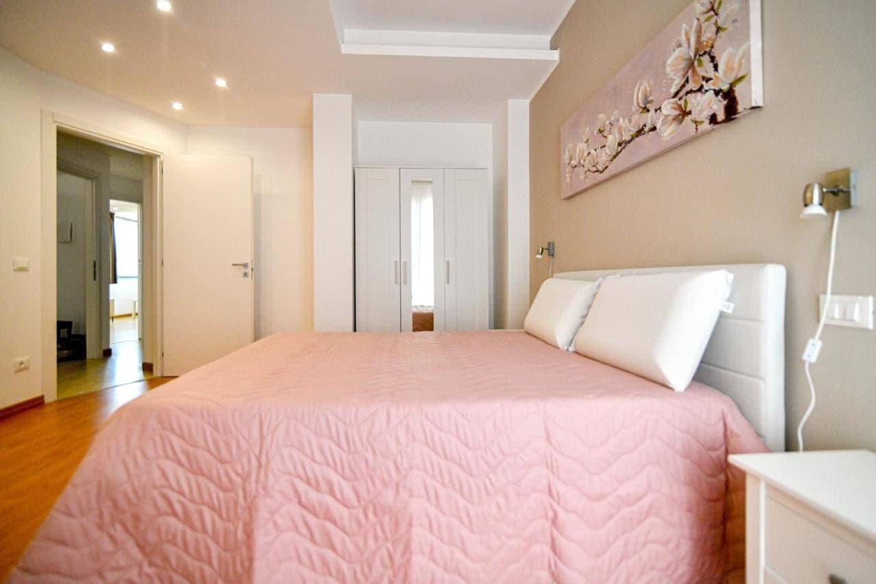 Foto 4 von 5: Double Room with Pool View