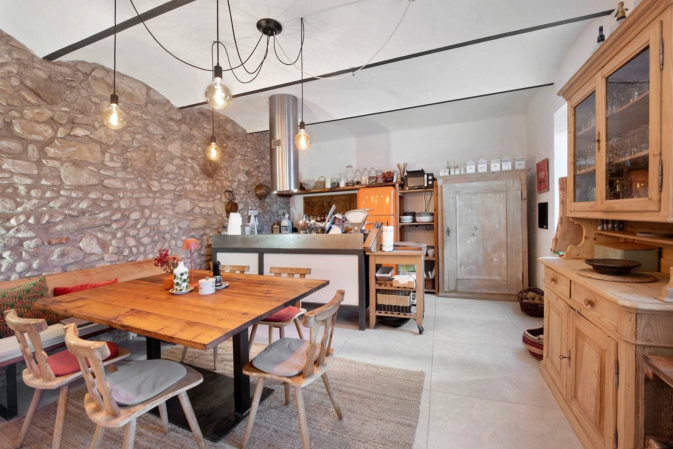 Foto 9 von 42: Ferienhaus Haus Siloah bei Desenzano, Weinfelder & Parkplatz