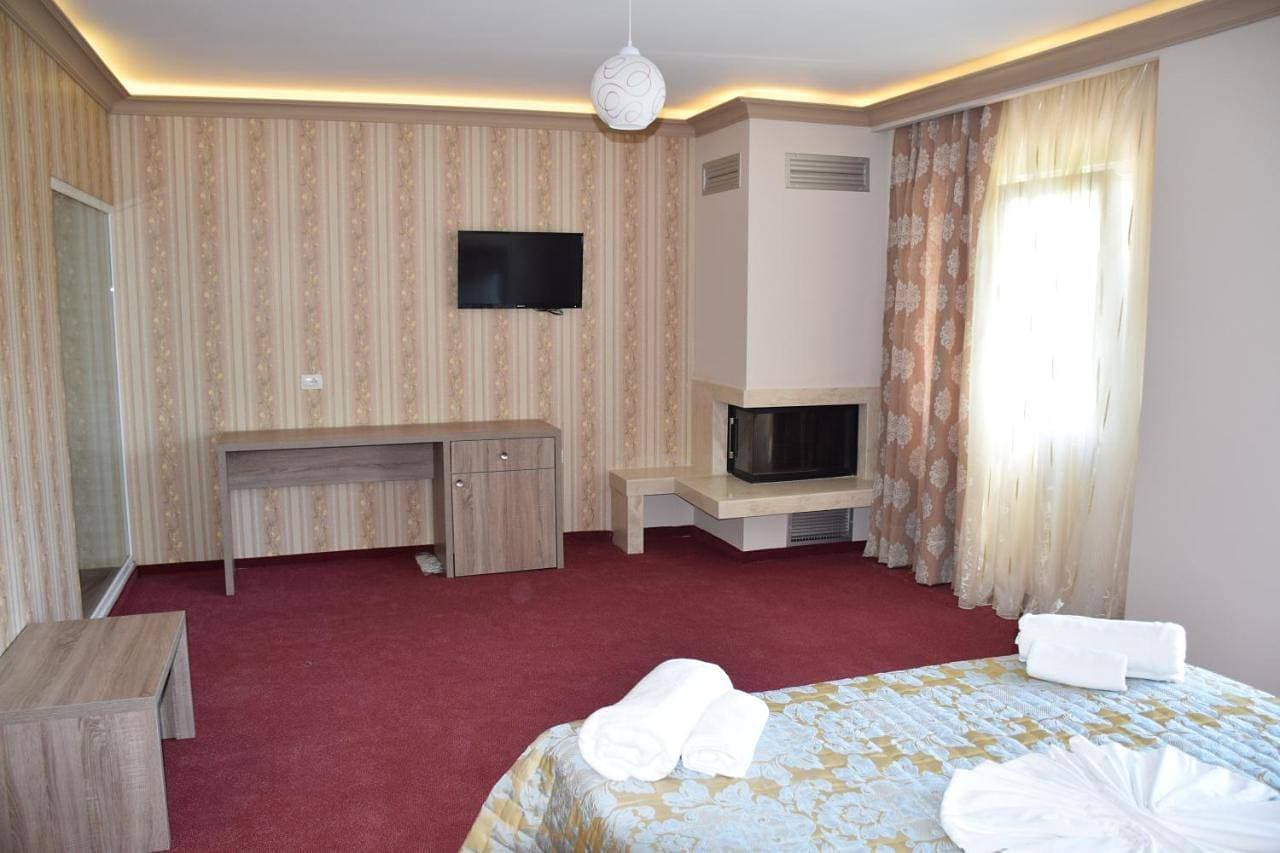 Foto 9 von 19: Double Room with Lake View