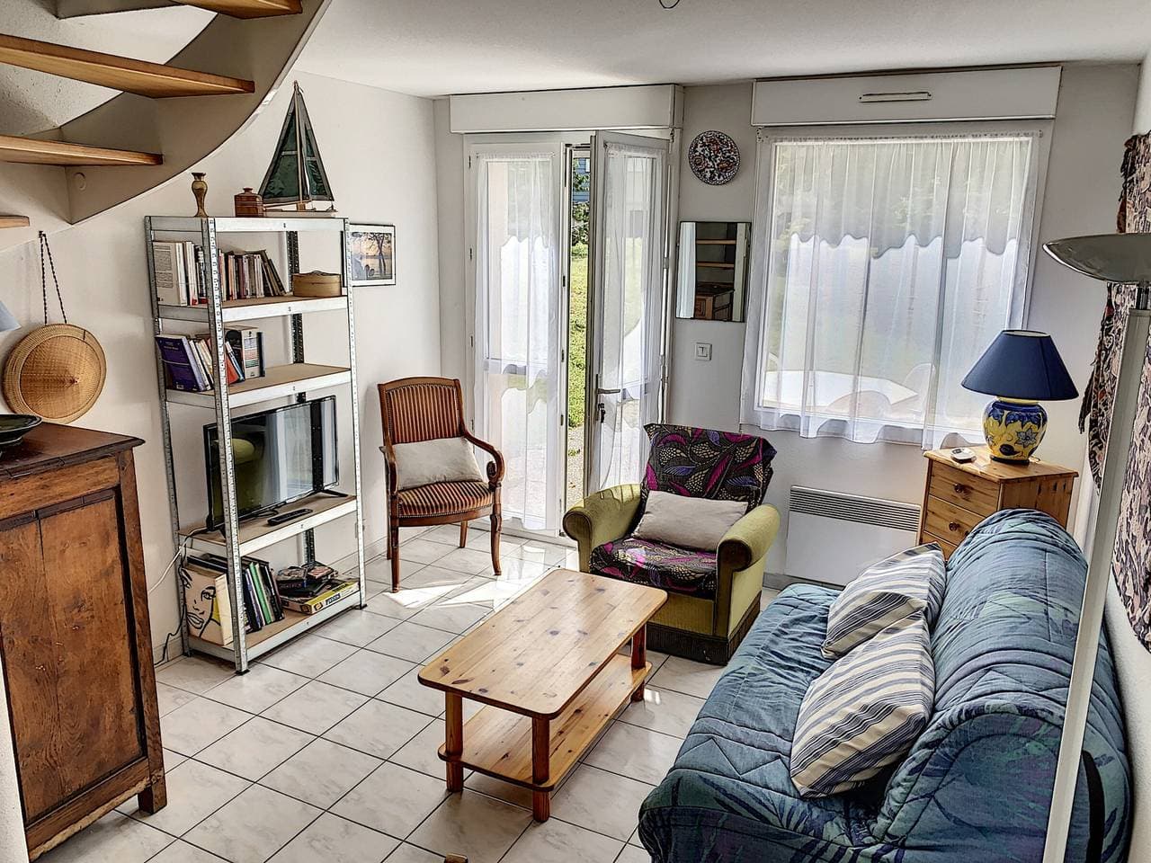 Foto 6 von 23: Geräumiges Duplex mit Terrasse in Strandnähe, ruhig und grün