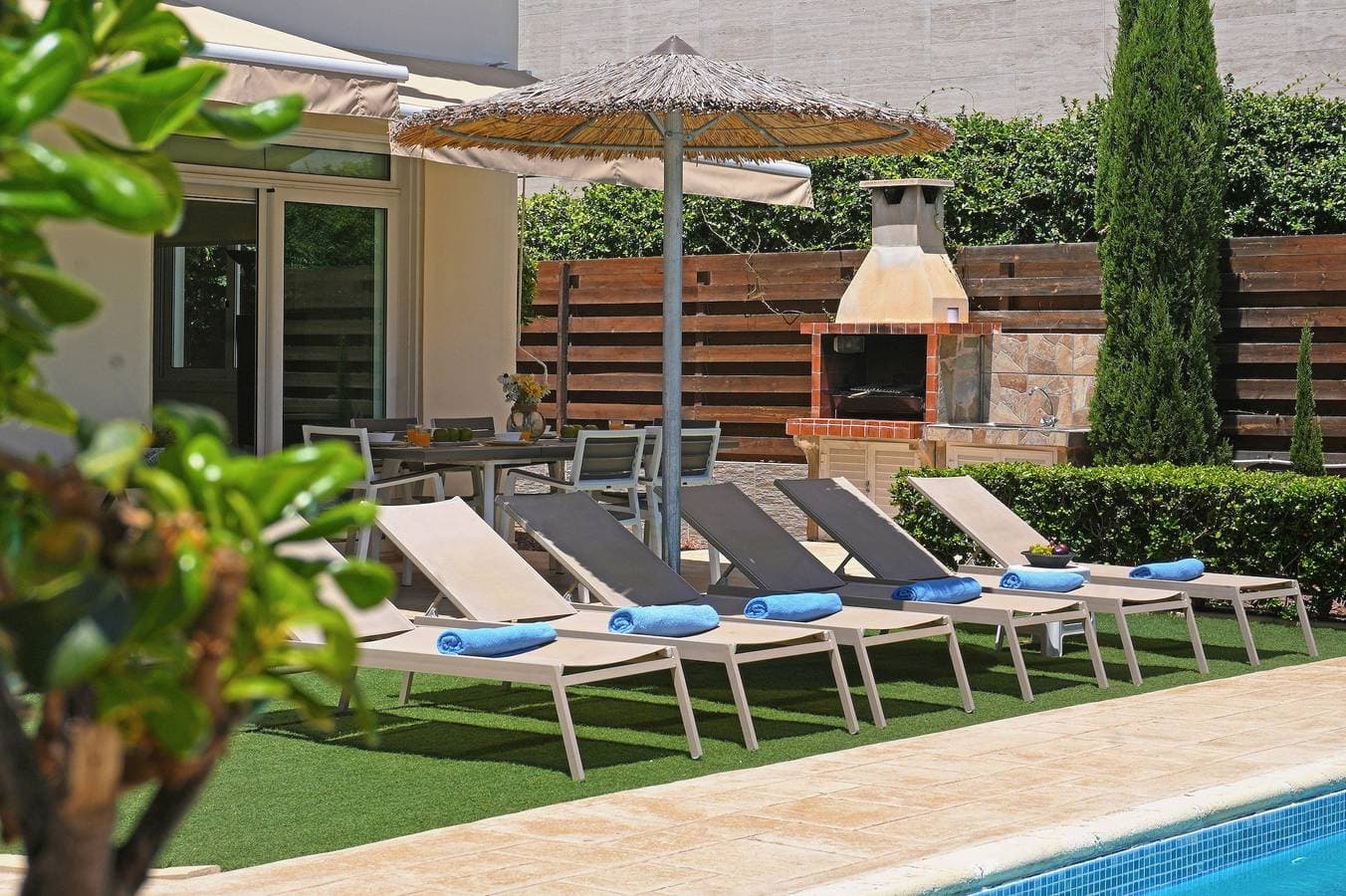 Foto 3 von 35: Villa für 6 Personen mit Pool