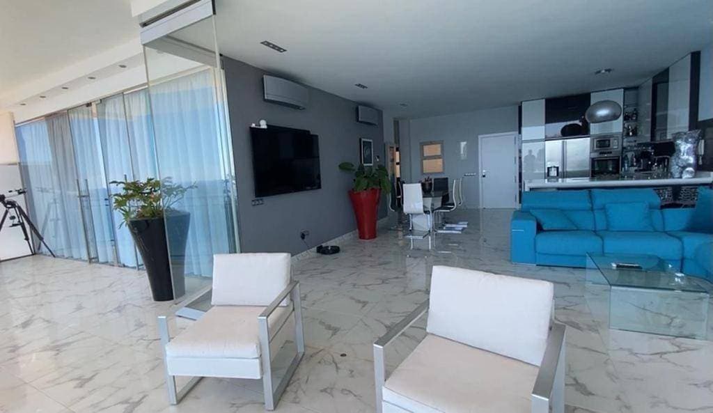 Foto 4 von 25: Penthouse In The Sea, Tauro