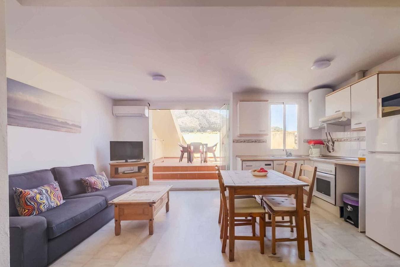 Foto 2 von 31: Ferienwohnung für 5 Personen mit Pool