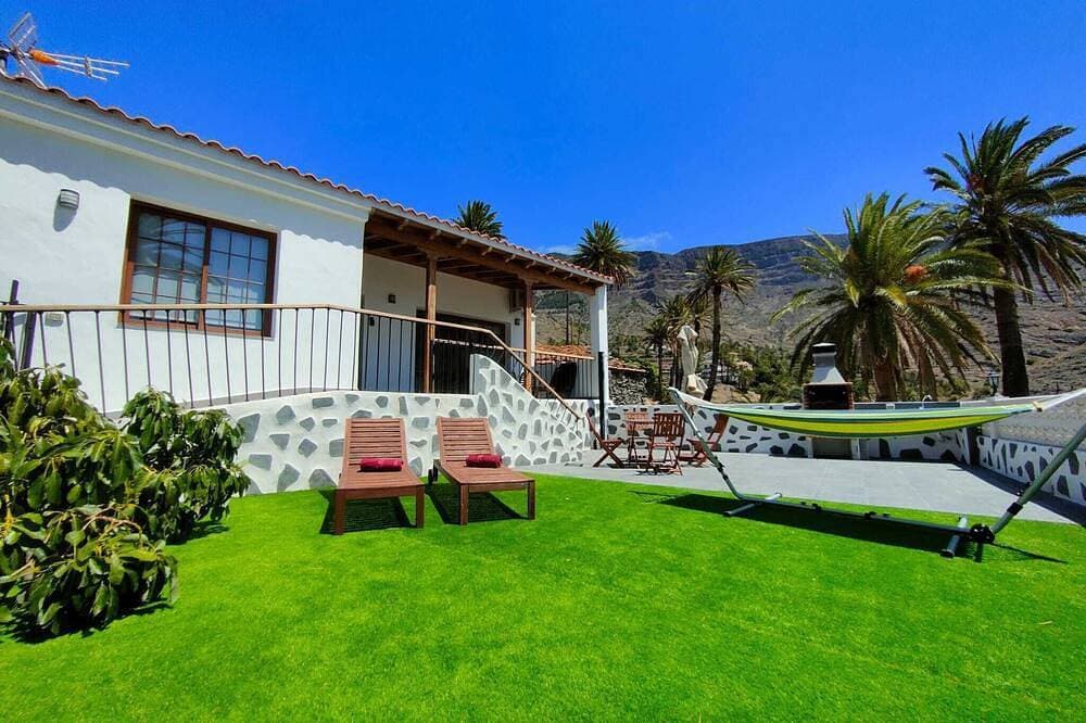 Casa Mercedes: sunset with panoramic views of the sea and the mountains. 1