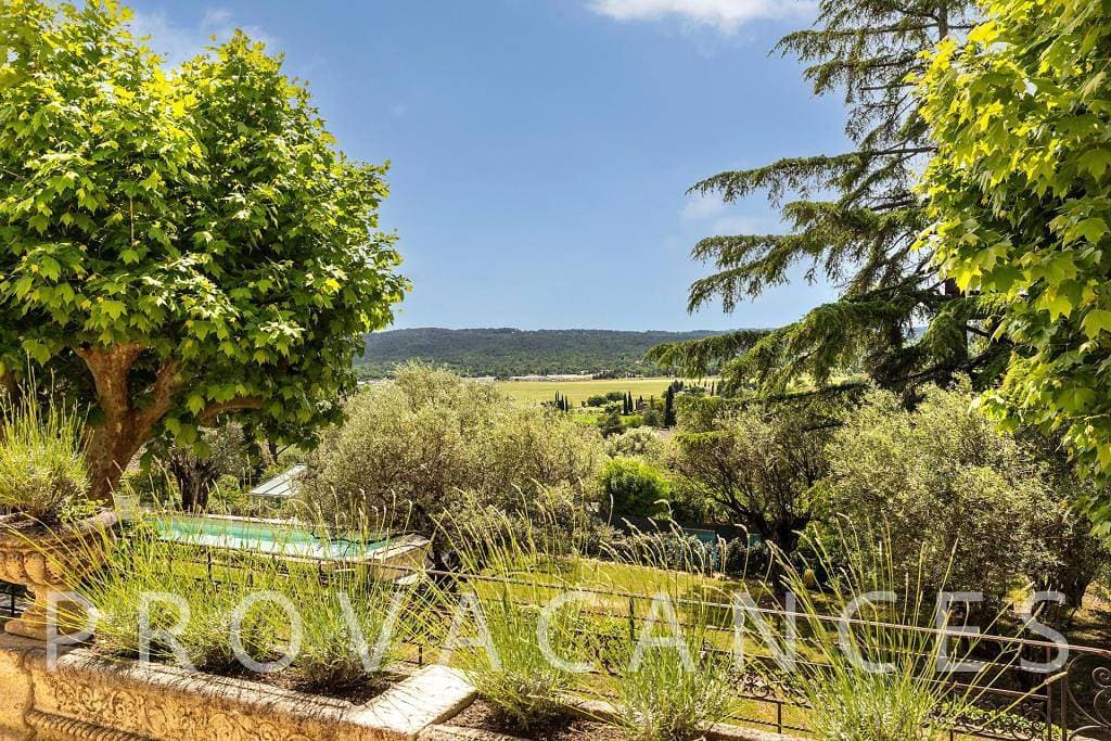 Foto 13 von 58: Wunderschöne authentische Villa mit Olivenhain und Pool in der Provence