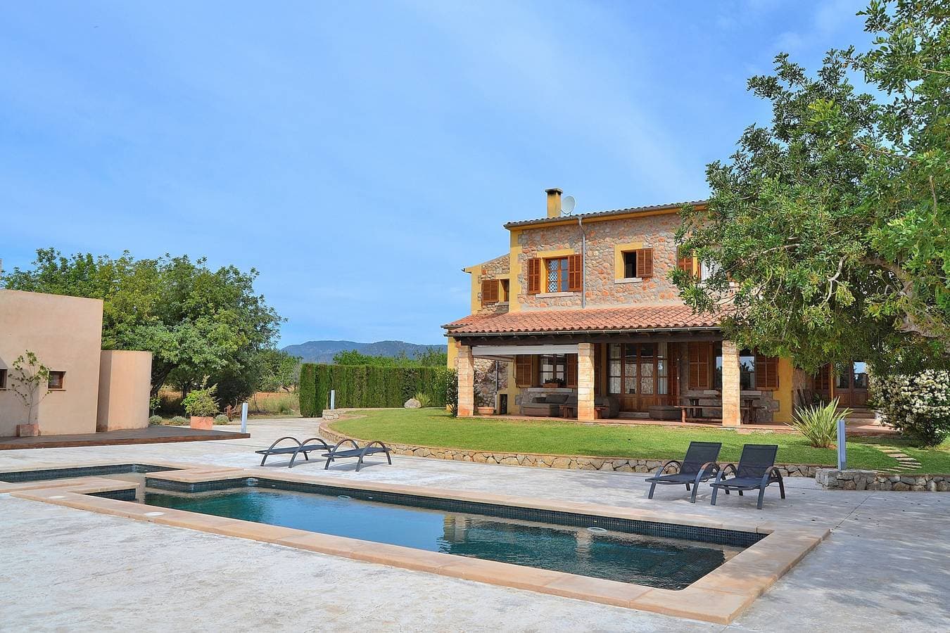 Foto 2 von 49: 151 Villa Es Triquet Et/3366 by Mallorca Charme