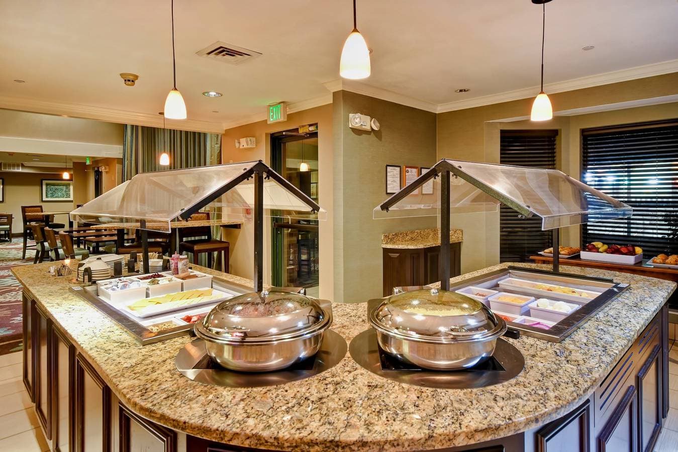 Foto 8 von 20: Staybridge Suites Middleton - Madison-West