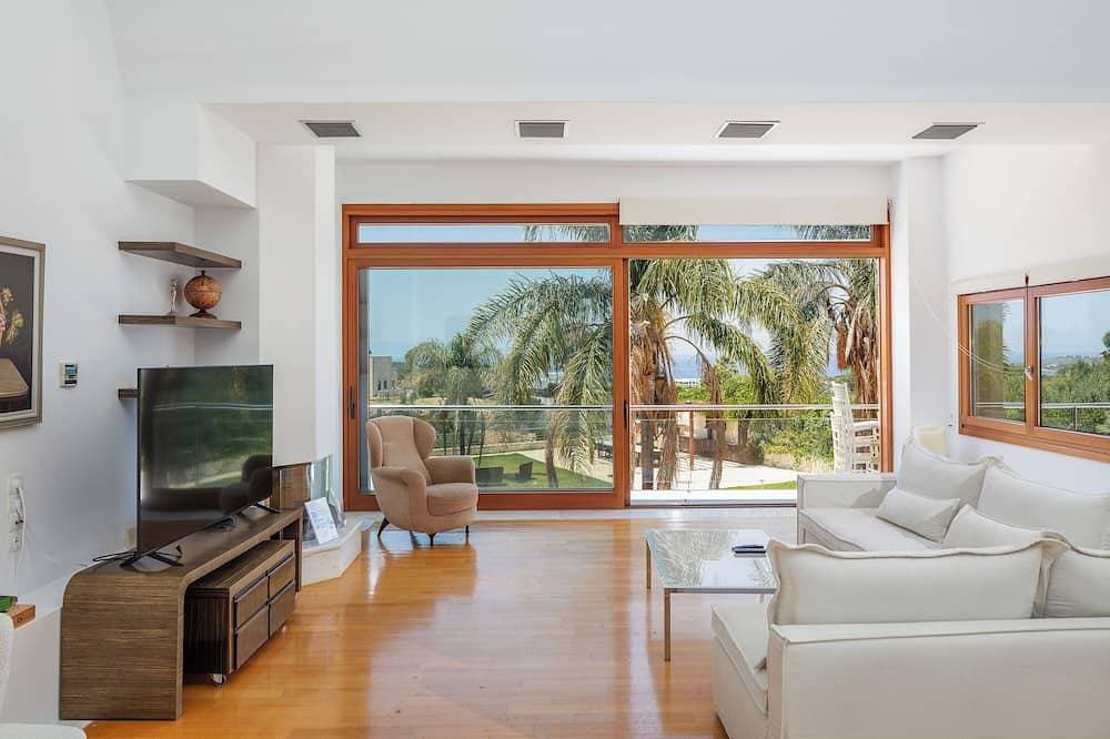 Foto 13 von 30: 8Br Twin-Villa Retreat in Lush Gardens