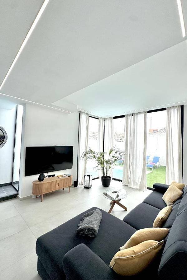 Foto 5 von 43: Three-Bedroom Villa