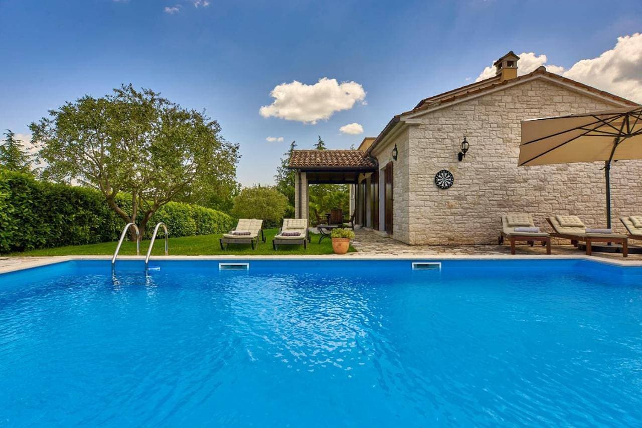 Foto 9 von 63: Villa with Private Pool