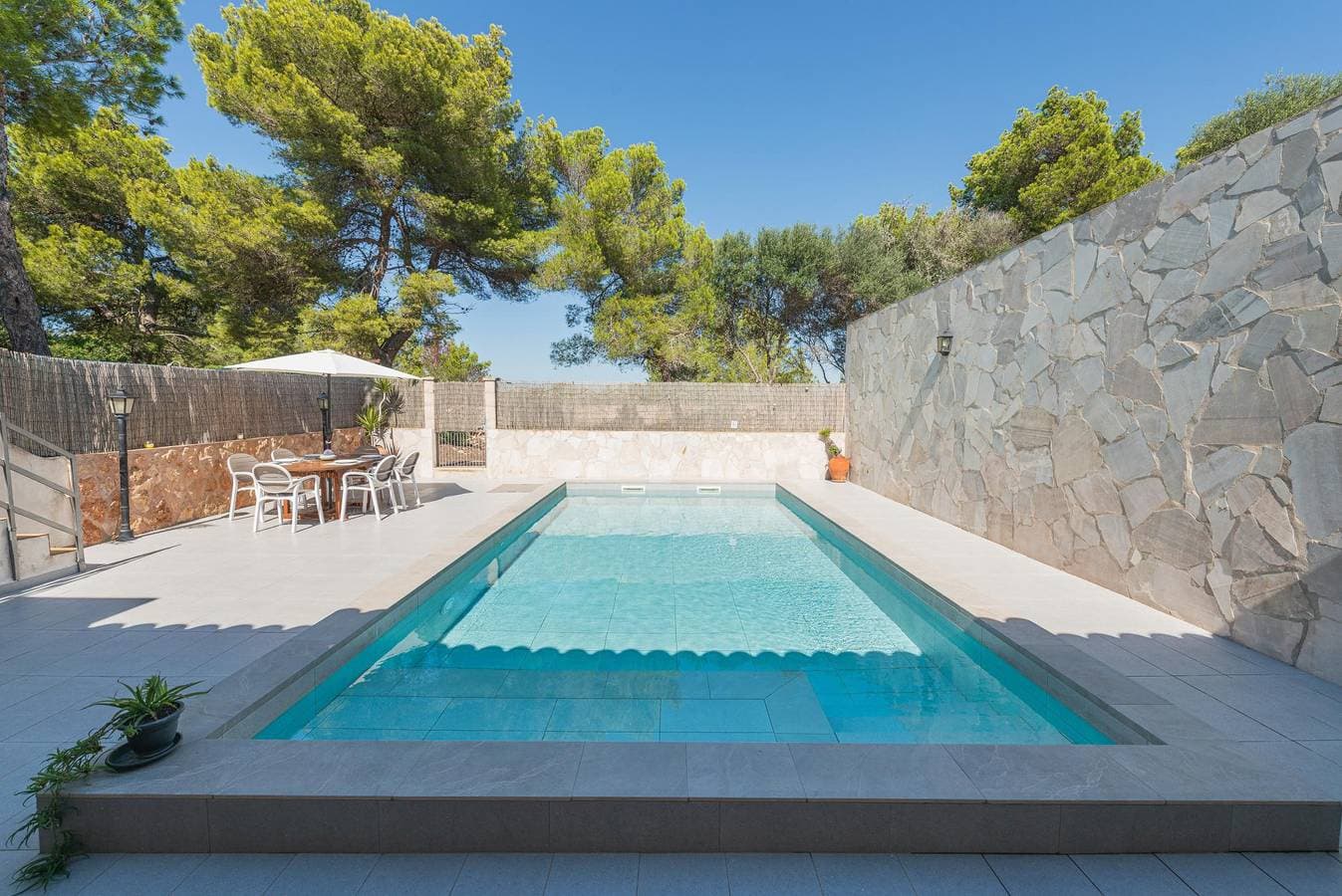 Foto 5 von 40: Garonda Villa - Ferienhaus mit privaten Pool und Kostenloses WLAN  in Cala Pi.