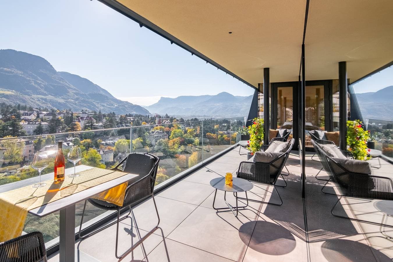 Foto 10 von 43: Ferienwohnung 'Levita Living Freiheit' mit Bergblick und privater Terrasse