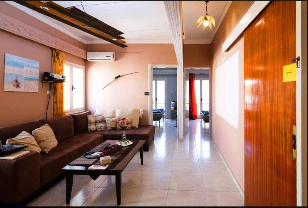 Modern flat near airport /port/city 1