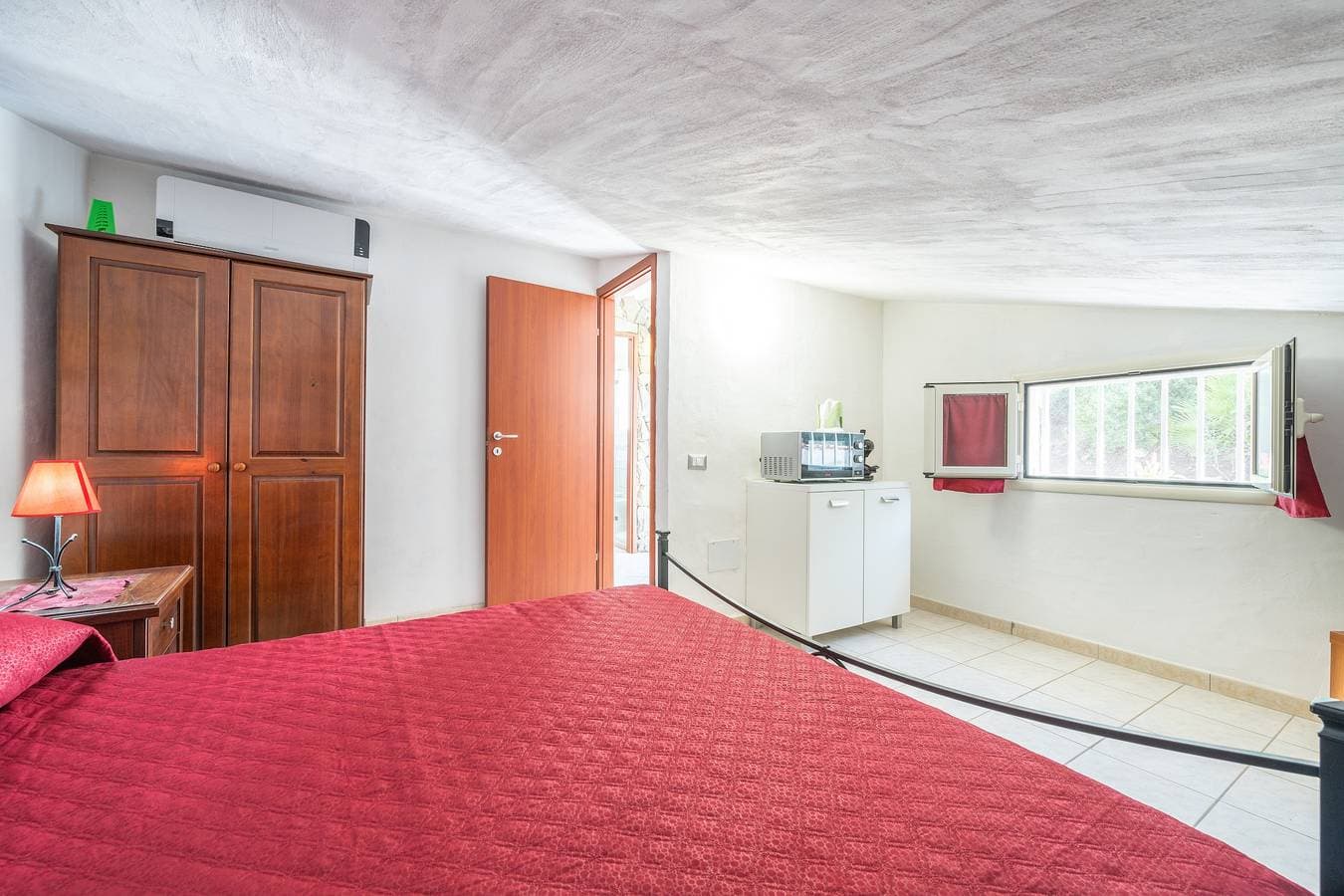 Foto 7 von 29: Ferienhaus 'Il Lentischio - Corbezzolo' in Cala Lunga 200 Meter vom Meer entfernt