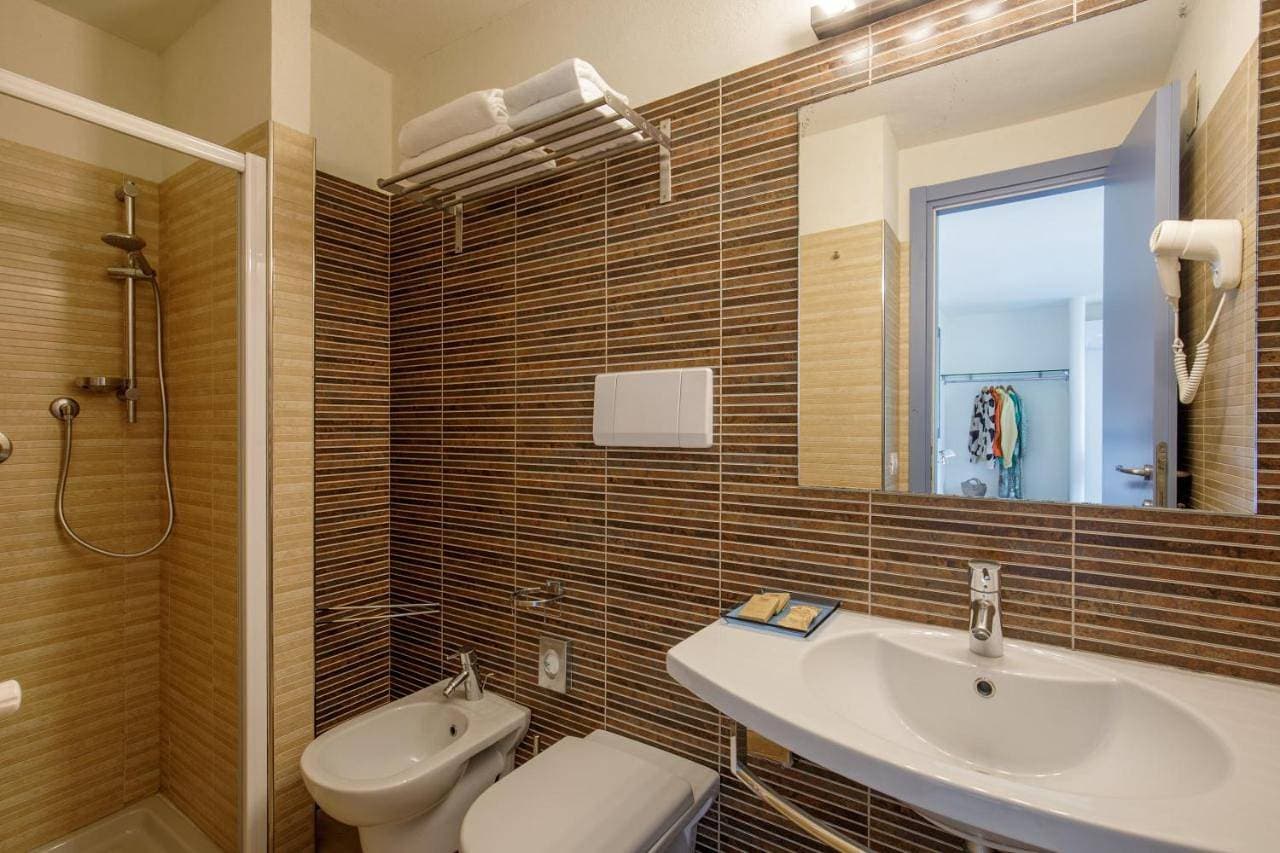 Foto 6 von 9: Double or Twin Room
