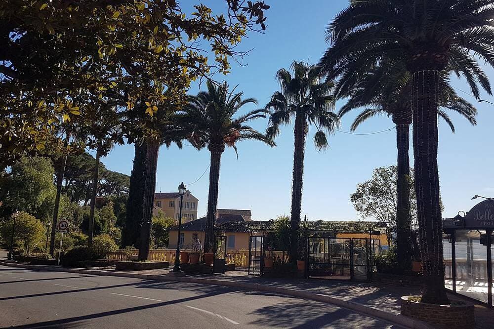 Foto 11 von 22: 3-Star Air-Conditioned Apartment • Beaches 5 minutes away • Bormes