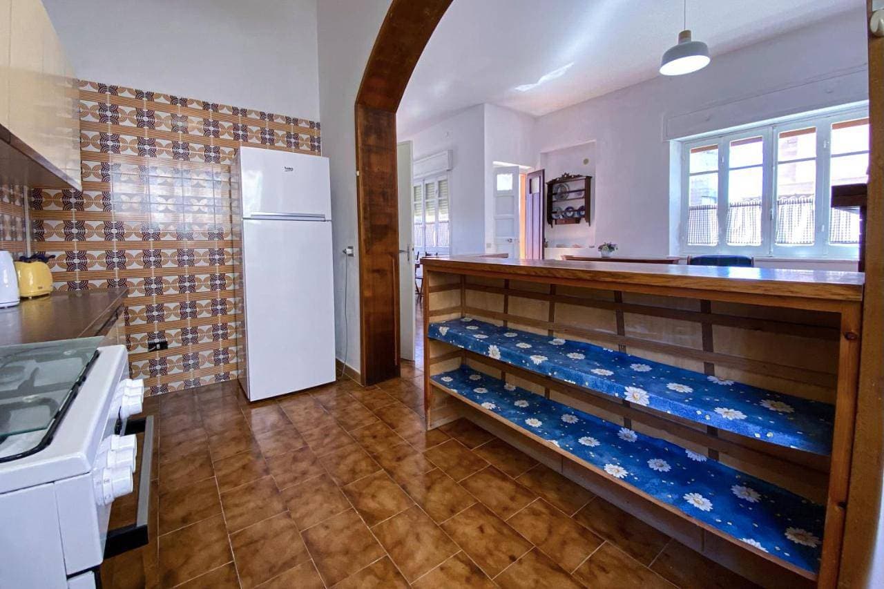 Foto 9 von 45: Three-Bedroom House
