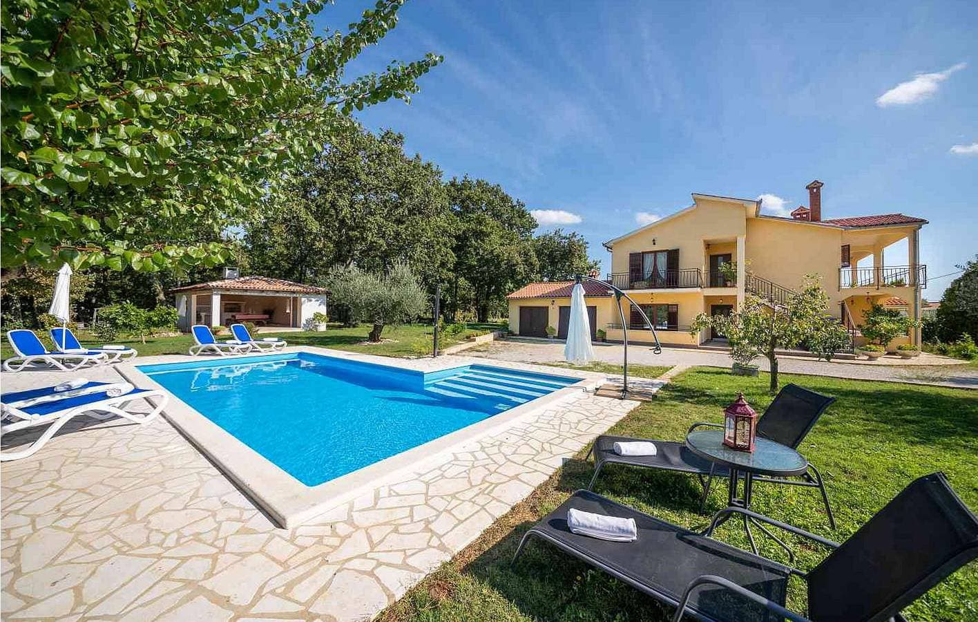 Foto 5 von 31: Reizende Ferienwohnung mit Pool, Terrasse und WLAN – der perfekte Urlaubsort!