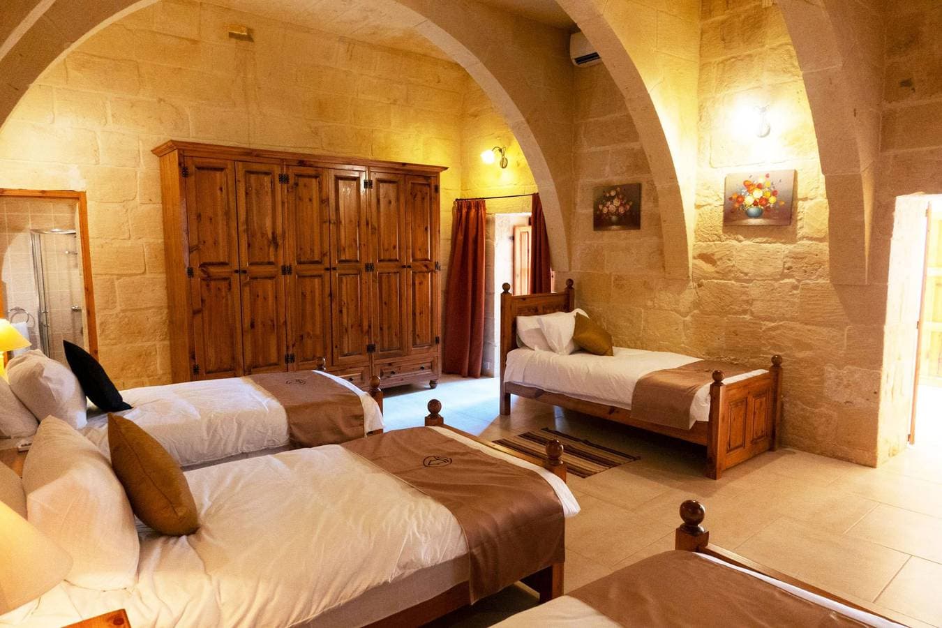 Foto 8 von 21: Villeleynah Amazing Gozitan Villa + Pool