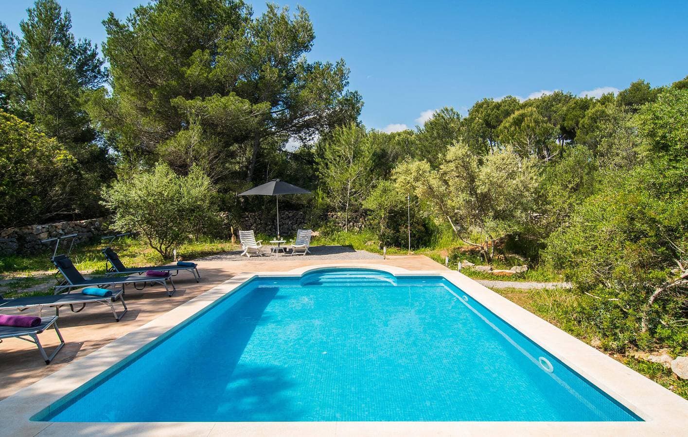 Foto 6 von 26: Appartement am Strand mit Pool und Terrasse
