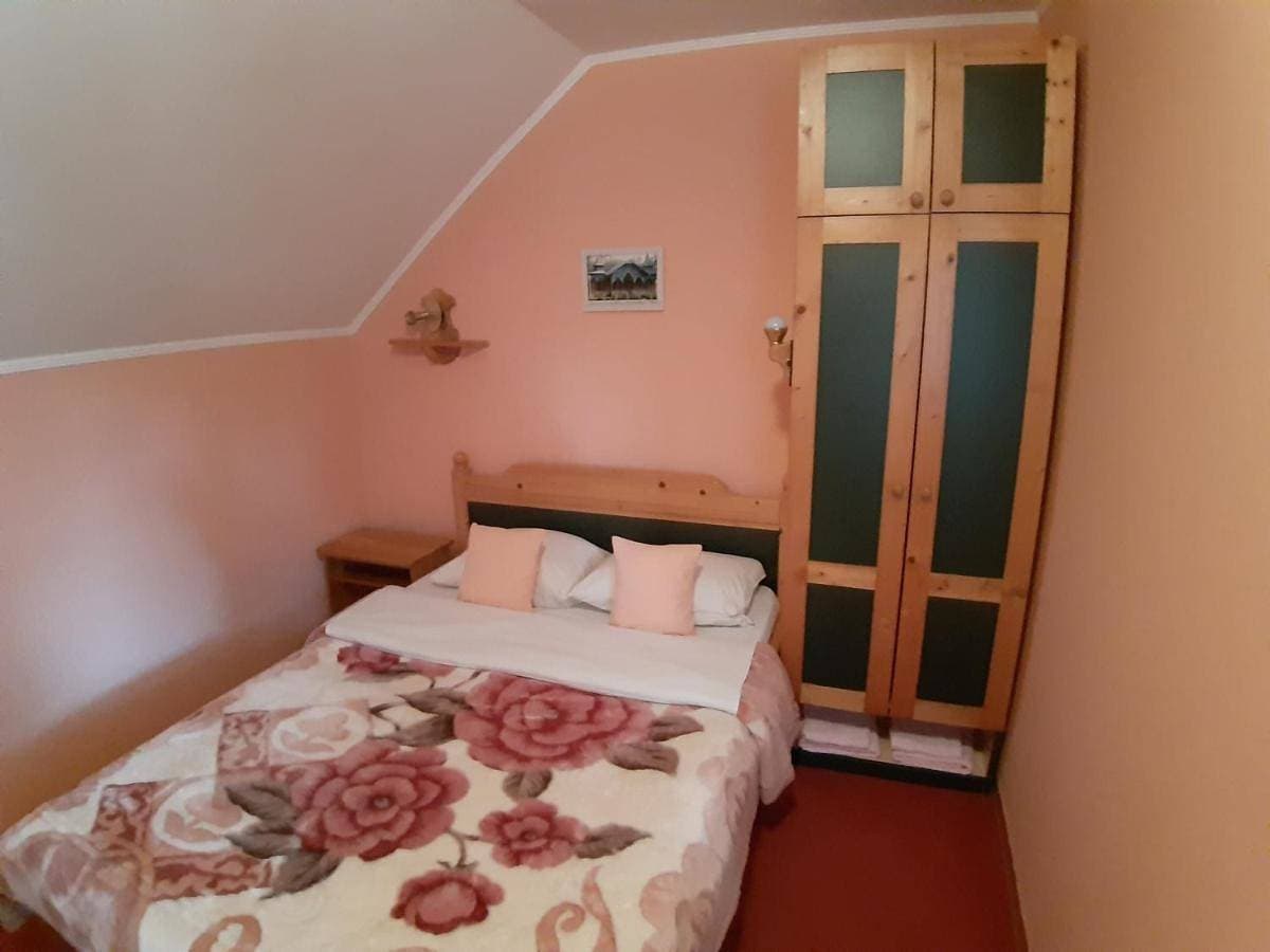 Foto 4 von 10: Twin Room with Shower