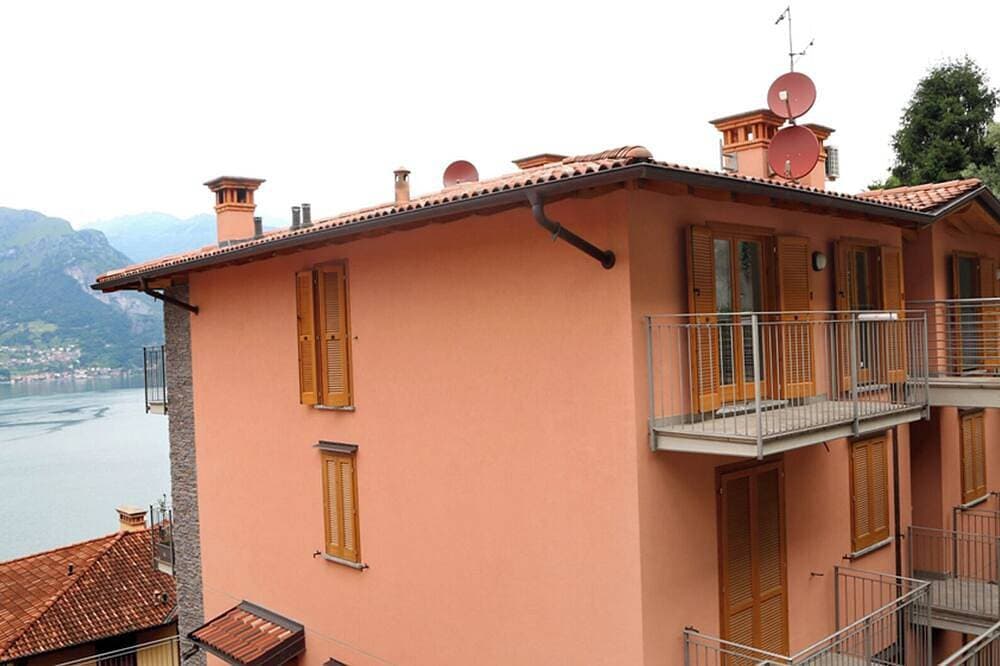 Foto 9 von 23: Penthouse-Wohnung am Comer See mit herrlichen See und die Berge